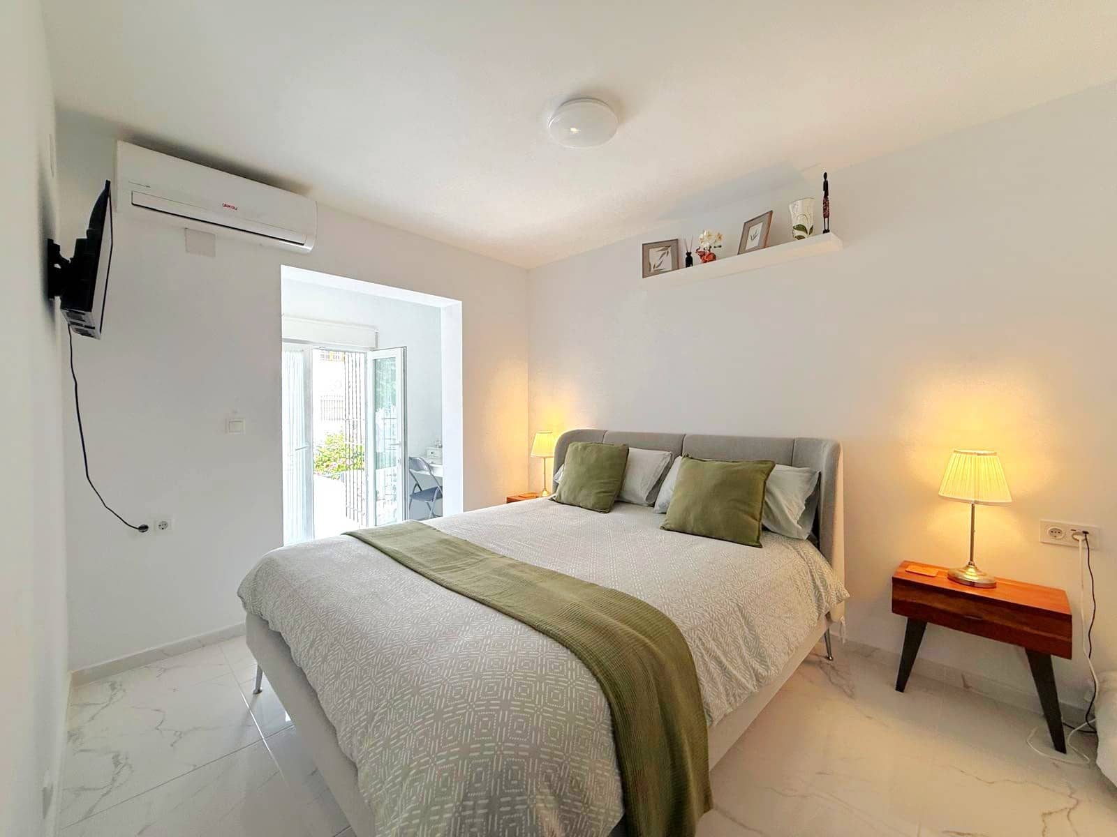 4 slaapkamer Huis te koop in Villamartin met zwembad - € 325.000 (Ref: 10015934)