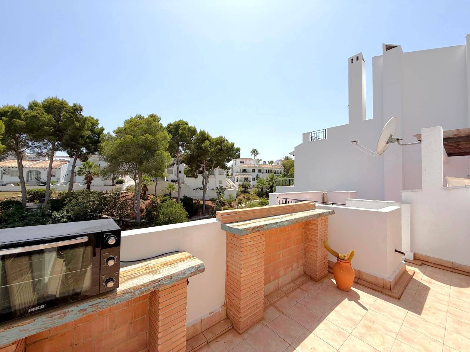 4 slaapkamer Huis te koop in Villamartin met zwembad - € 325.000 (Ref: 10015934)