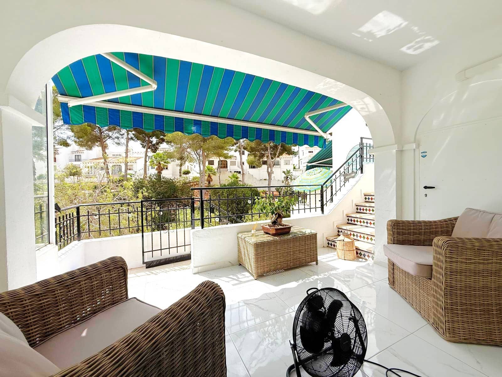 4 slaapkamer Huis te koop in Villamartin met zwembad - € 325.000 (Ref: 10015934)