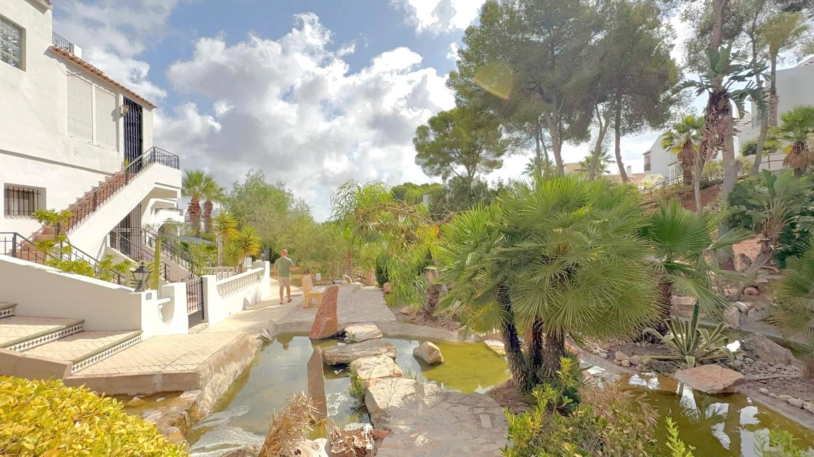 4 slaapkamer Huis te koop in Villamartin met zwembad - € 325.000 (Ref: 10015934)