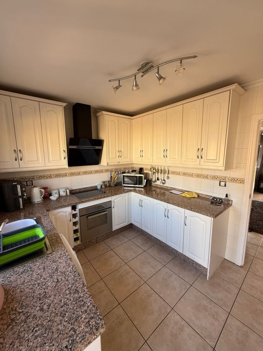 4 Zimmer Villa zu verkaufen in Villamartin mit Garage - 410.000 € (Ref: 10019748)