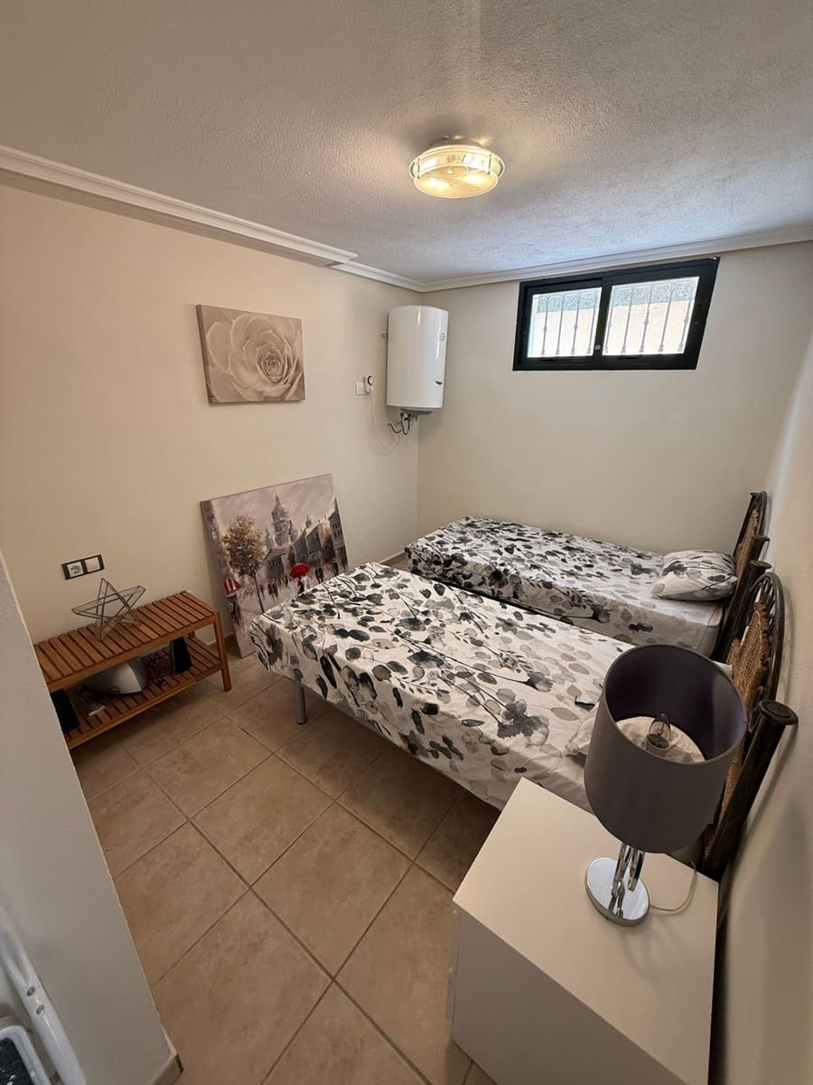 4 Zimmer Villa zu verkaufen in Villamartin mit Garage - 410.000 € (Ref: 10019748)