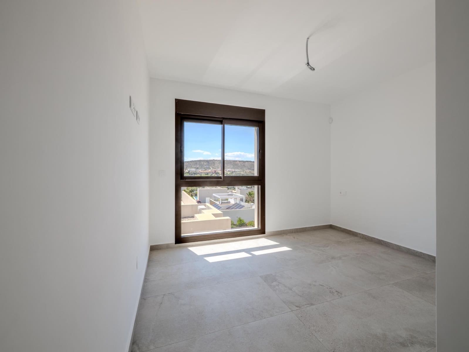 3 makuuhuone Huvila myytävänä paikassa Algorfa mukana uima-altaan 
autotalli - 489 000 € (Ref: 10033119)