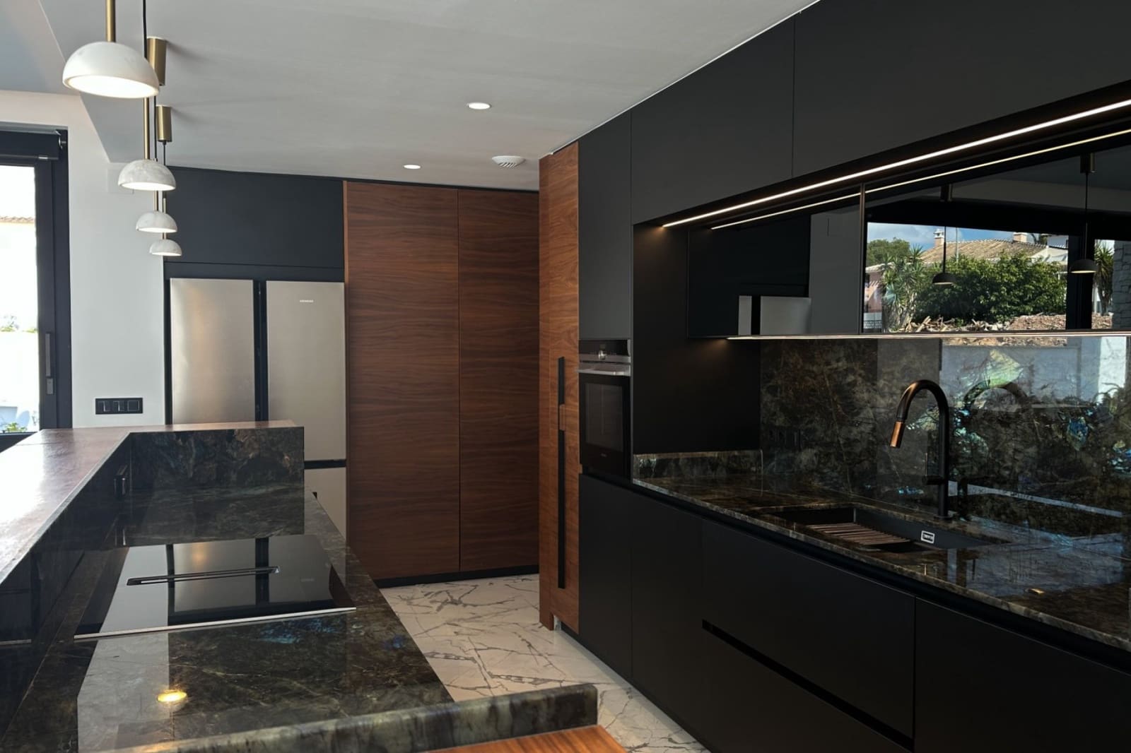 4 quarto Moradia para venda em Villamartin com piscina garagem - 2 950 000 € (Ref: 10033120)