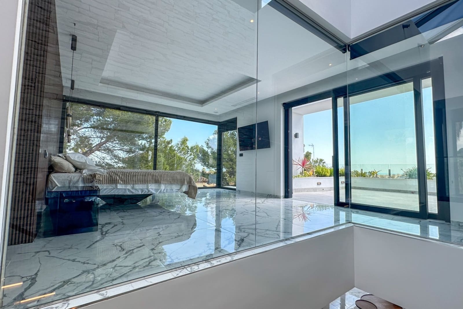 4 quarto Moradia para venda em Villamartin com piscina garagem - 2 950 000 € (Ref: 10033120)