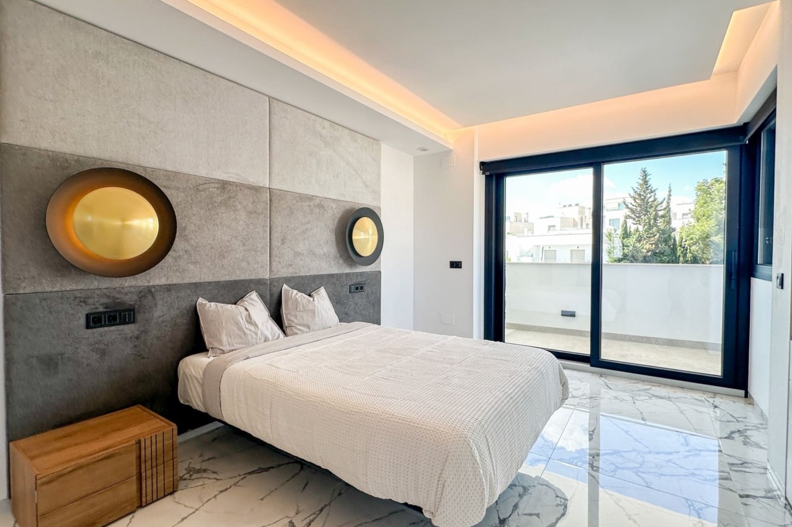 4 quarto Moradia para venda em Villamartin com piscina garagem - 2 950 000 € (Ref: 10033120)