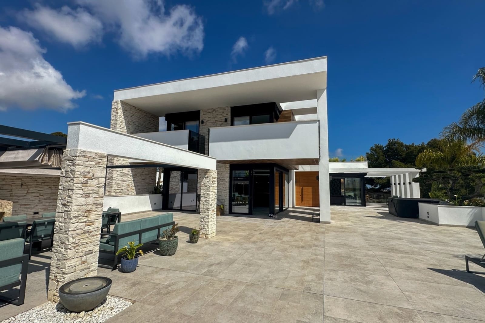 4 quarto Moradia para venda em Villamartin com piscina garagem - 2 950 000 € (Ref: 10033120)