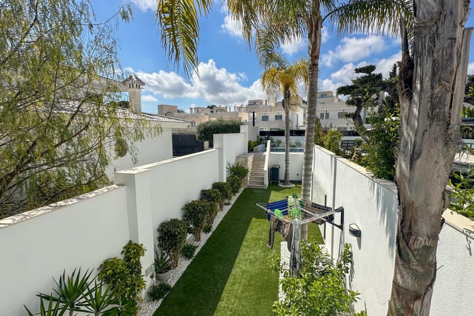 4 quarto Moradia para venda em Villamartin com piscina garagem - 2 950 000 € (Ref: 10033120)