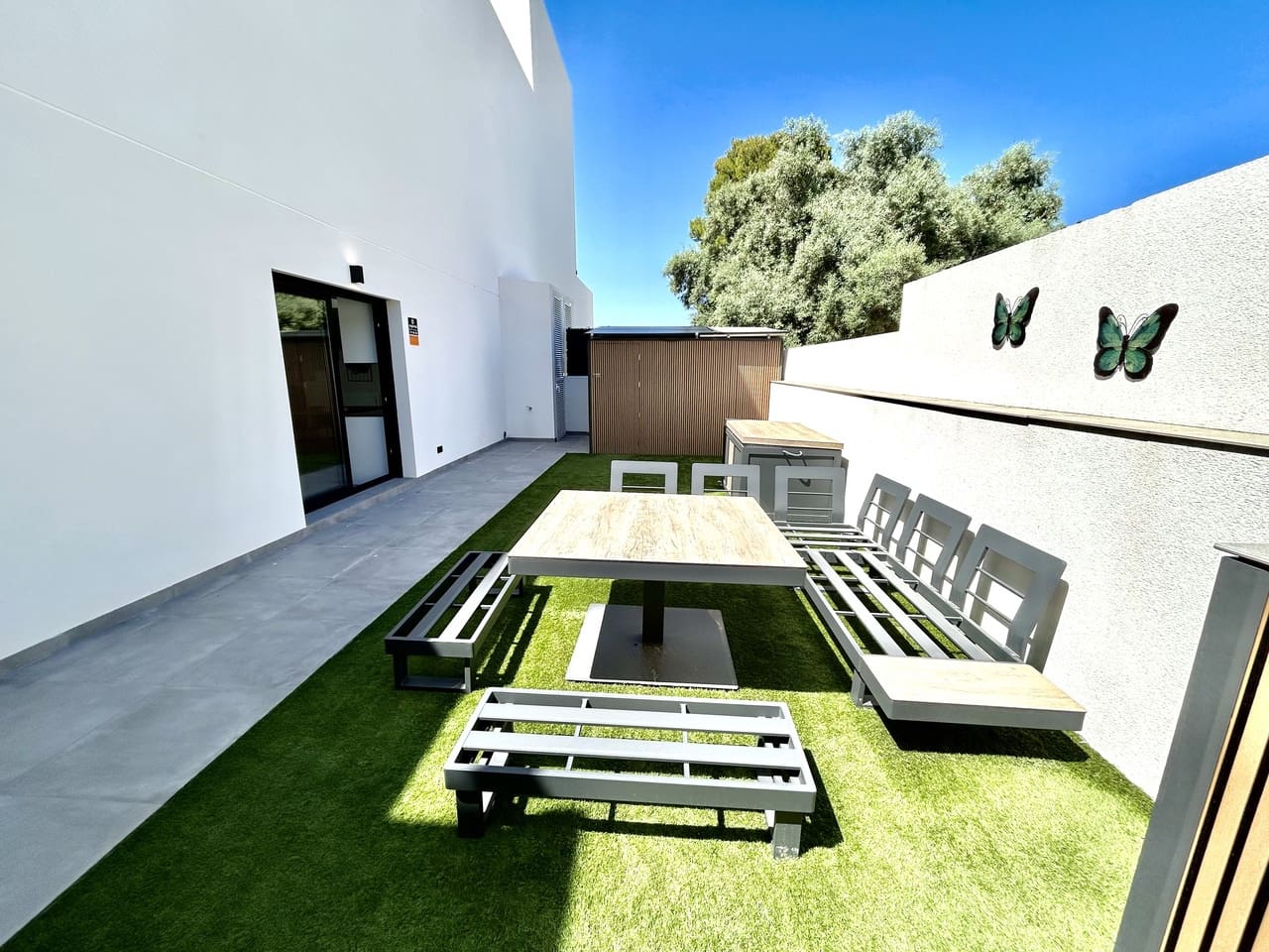 2 bedroom Villa for sale in Villamartin with pool - € 425,000 (Ref: 10041761)