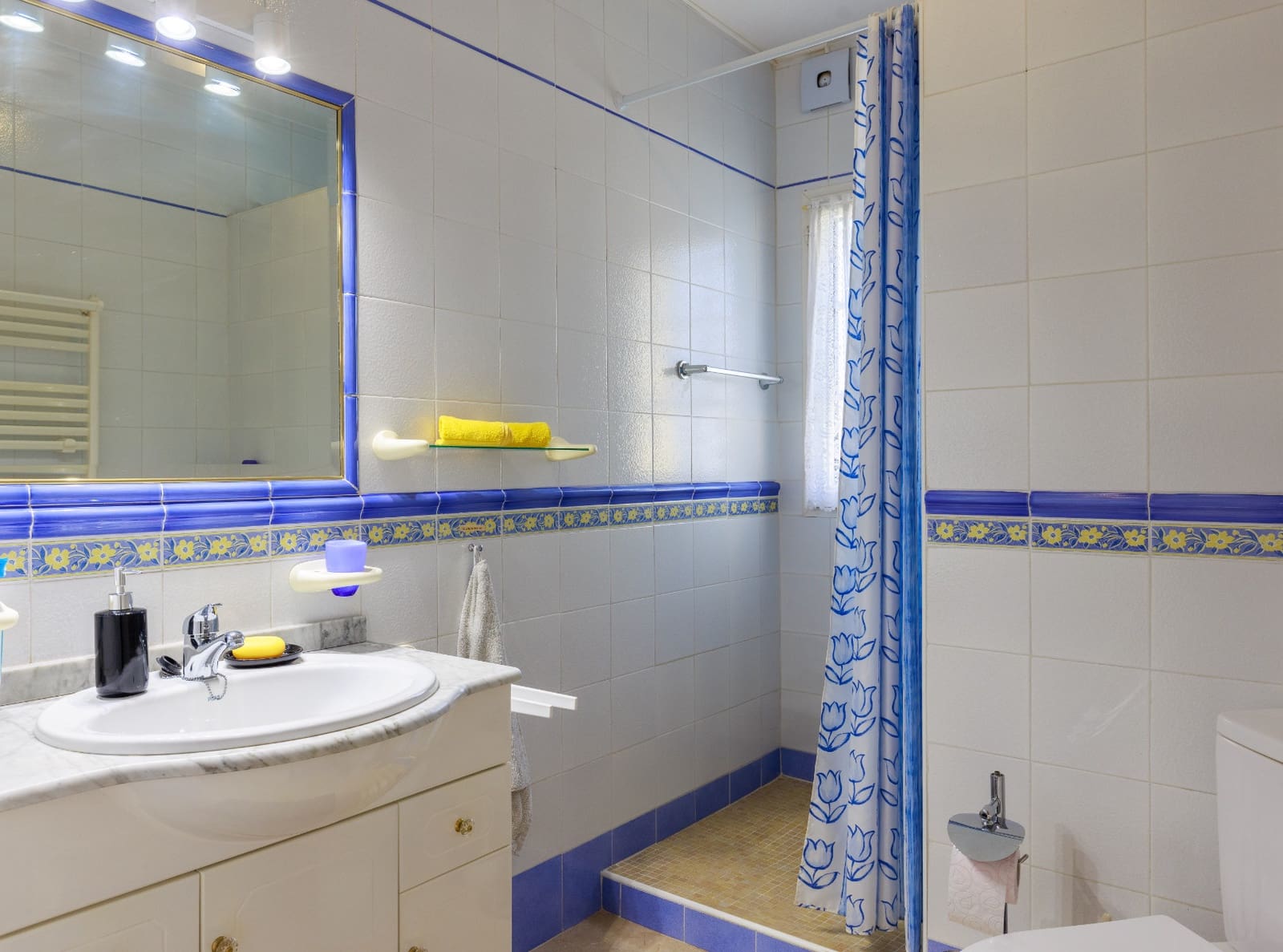 3 soverom Villa til salgs i Villamartin med svømmebasseng garasje - € 374 900 (Ref: 10057278)