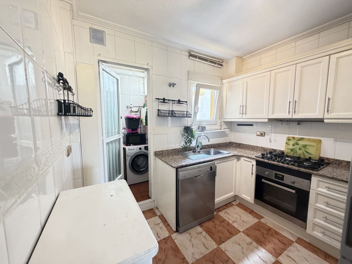 2 slaapkamer Appartement te koop in Villamartin - € 139.995 (Ref: 10057286)