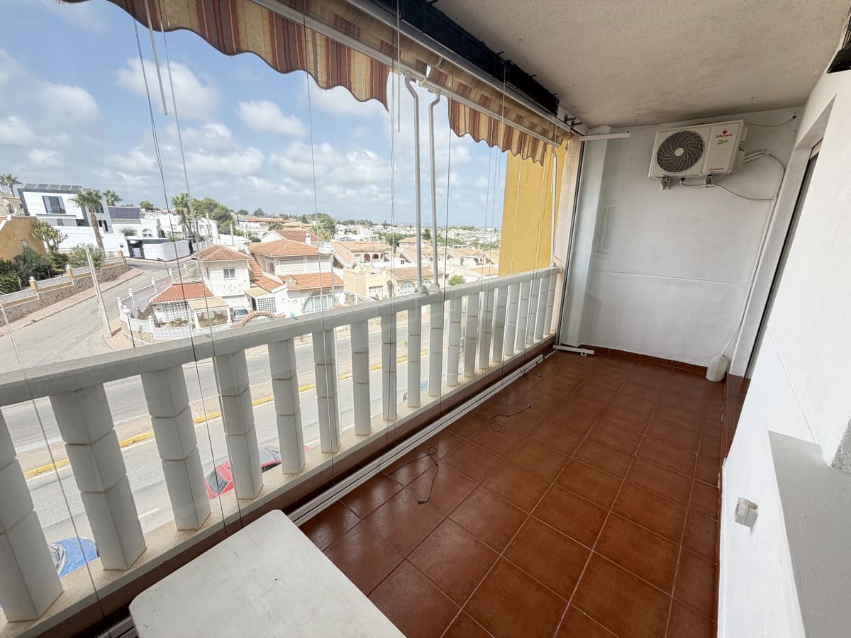 2 slaapkamer Appartement te koop in Villamartin - € 139.995 (Ref: 10057286)