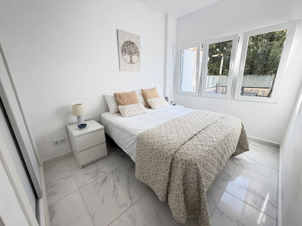 2 bedroom Apartment for sale in La Zenia - € 179,900 (Ref: 10060802)