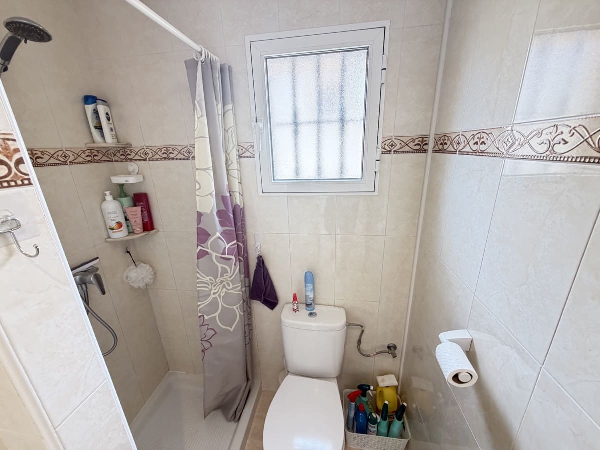 Casa de 3 habitaciones en Villamartin en venta - 225.000 € (Ref: 10062929)