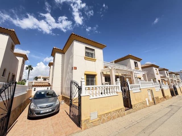 Casa de 3 habitaciones en Villamartin, Orihuela en venta - 225.000 € (Ref: 10062929)