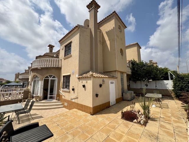 2 slaapkamer Villa te koop in Playa Flamenca, Orihuela - € 234.995 (Ref: 10062932)