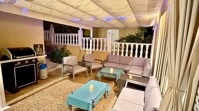 Chalet de 5 habitaciones en Villamartin, Orihuela en venta - 269.000 € (Ref: 10062933)