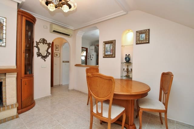 3 soverom Villa til salgs i Villamartin, Orihuela med svømmebasseng - € 369 000 (Ref: 10103572)