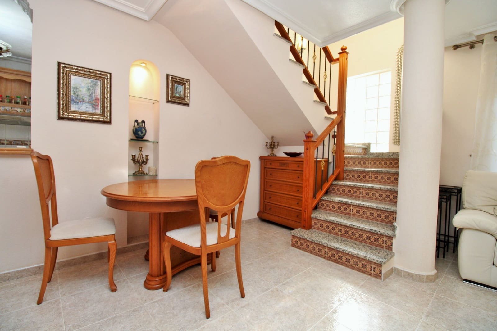 3 Zimmer Villa zu verkaufen in Villamartin mit Pool - 369.000 € (Ref: 10103572)