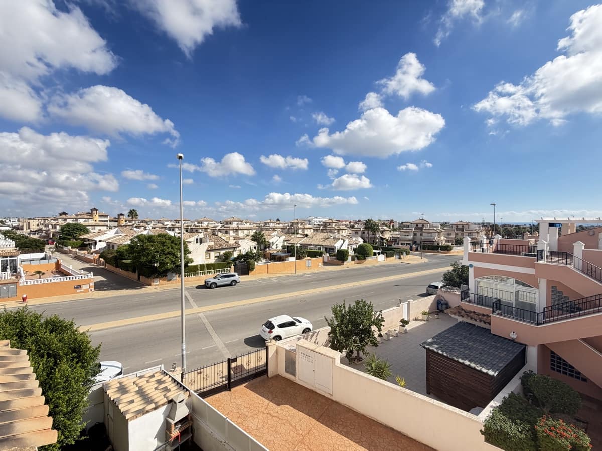 Apartamento de 2 habitaciones en Orihuela Costa en venta con piscina - 205.000 € (Ref: 10112211)