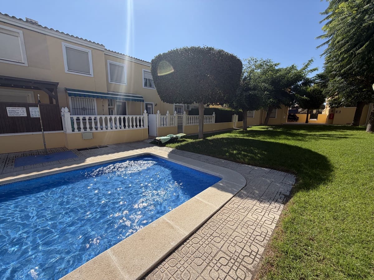 Apartamento de 2 habitaciones en Villamartin en venta - 159.995 € (Ref: 10112212)