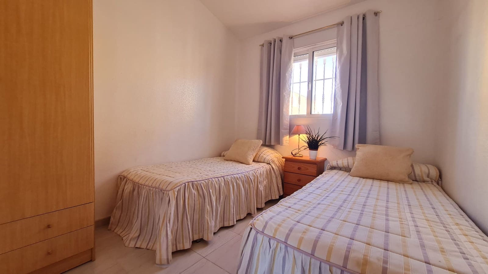 Apartamento de 2 habitaciones en Villamartin en venta con piscina - 129.950 € (Ref: 10112218)