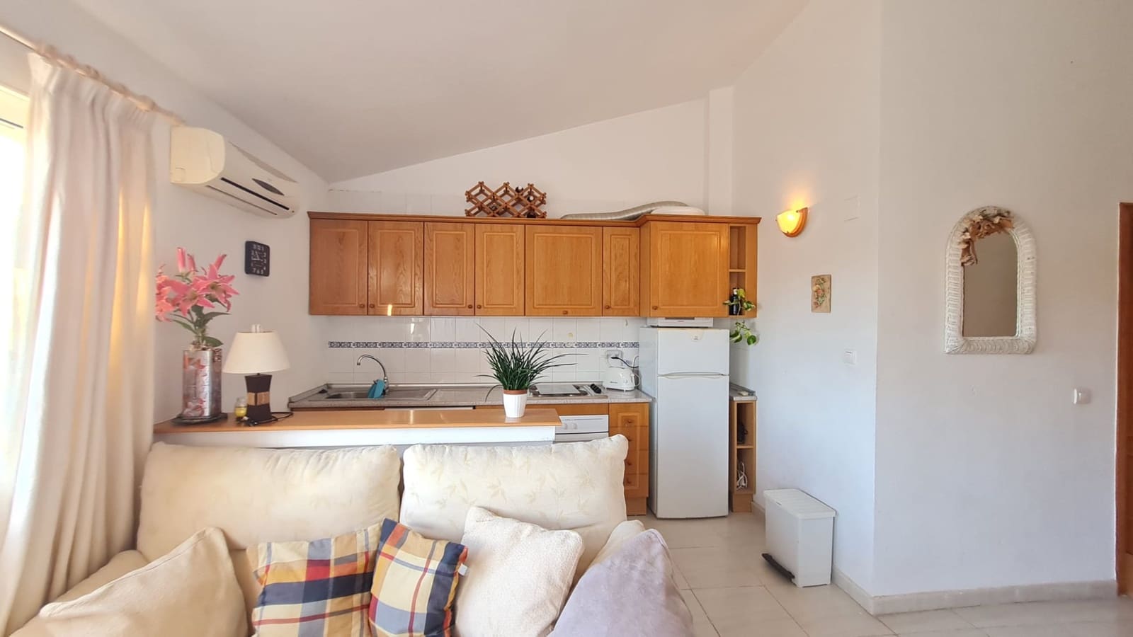 Apartamento de 2 habitaciones en Villamartin en venta con piscina - 129.950 € (Ref: 10112218)
