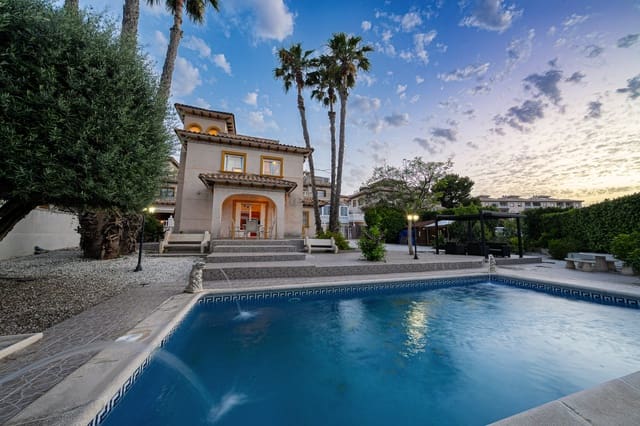 3 makuuhuone Huvila myytävänä paikassa Playa Flamenca, Orihuela mukana uima-altaan 
autotalli - 529 900 € (Ref: 10113388)