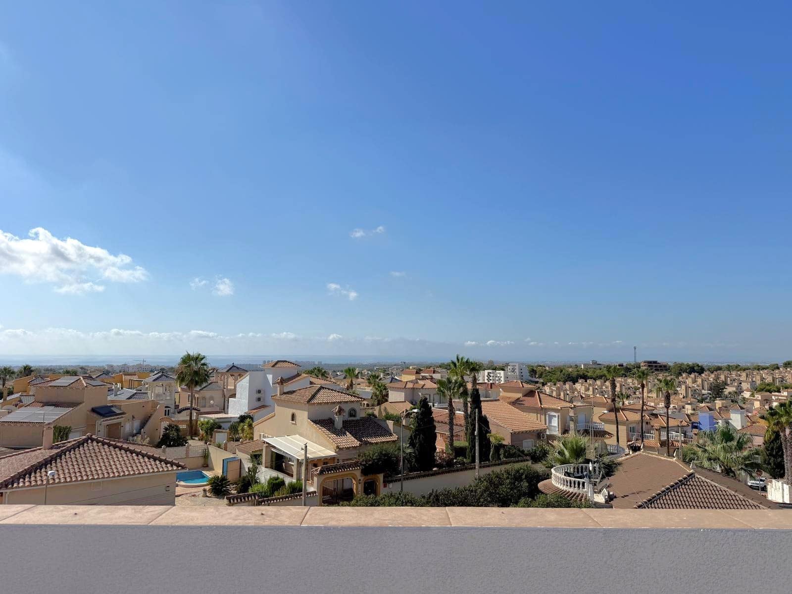 5 bedroom Villa for sale in Villamartin with pool garage - € 990,000 (Ref: 10113390)