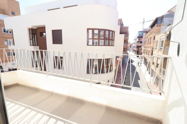Apartamento de 3 habitaciones en Centro - Muelle Pesquero, Torrevieja en venta - 148.500 € (Ref: 10118178)
