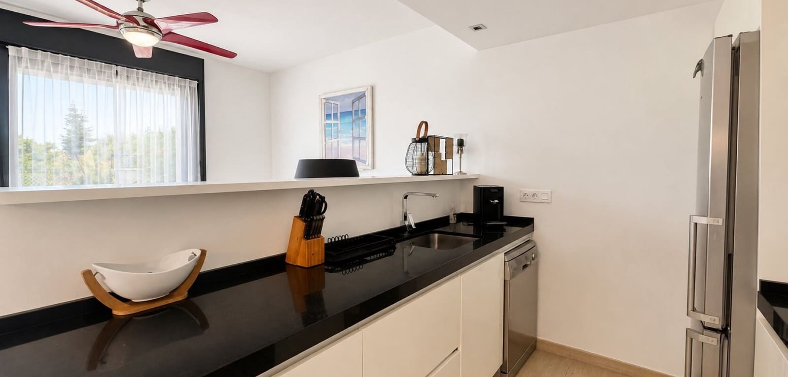 3 bedroom Apartment for sale in Punta Prima with pool garage - € 295,000 (Ref: 10118180)