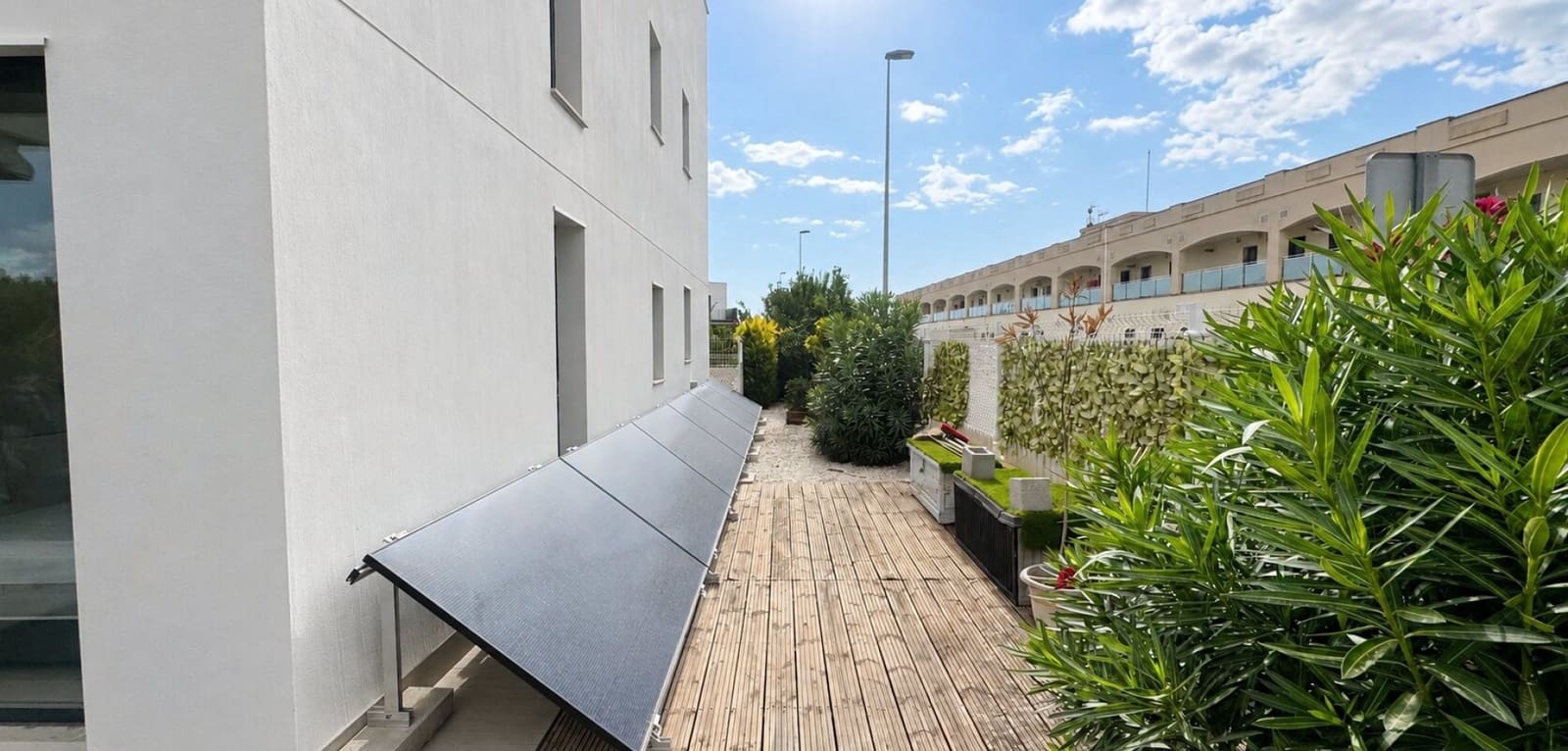3 bedroom Apartment for sale in Punta Prima with pool garage - € 295,000 (Ref: 10118180)