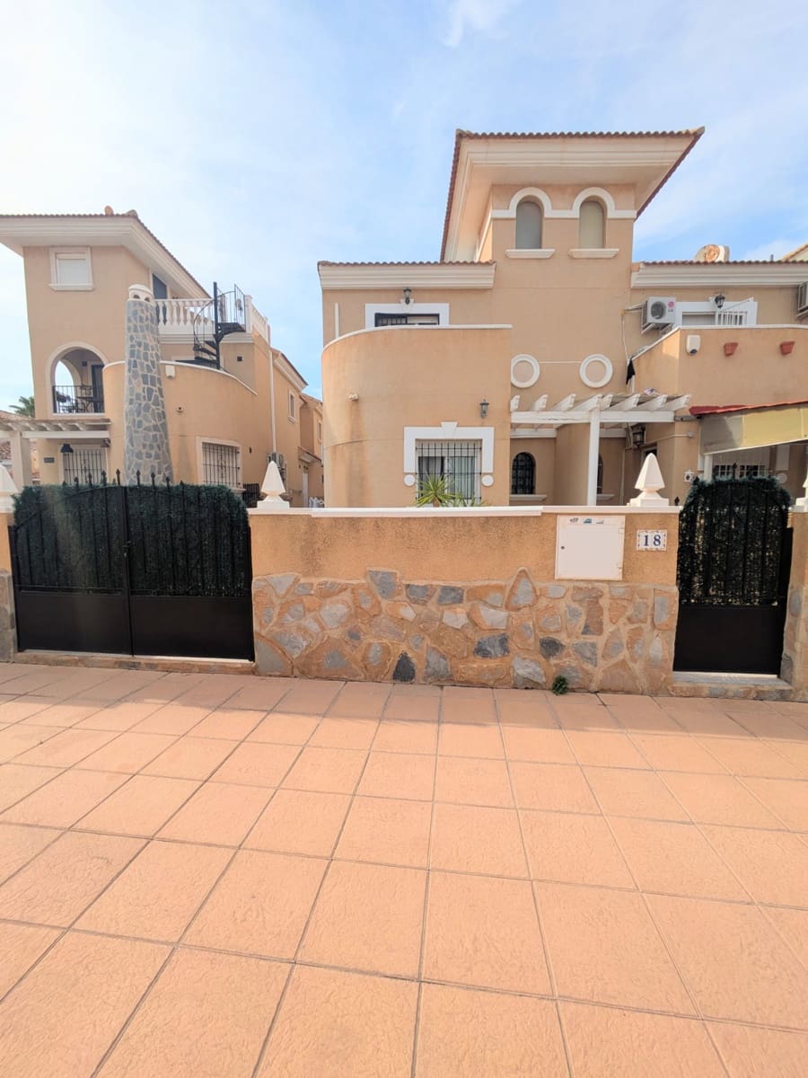 3 camera da letto Casa in vendita in Cabo Roig con garage - 229.000 € (Rif: 10136611)