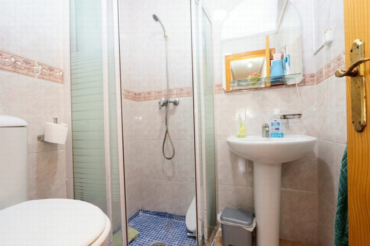 3 bedroom Apartment for sale in Playa Flamenca with pool garage - € 190,000 (Ref: 10140223)