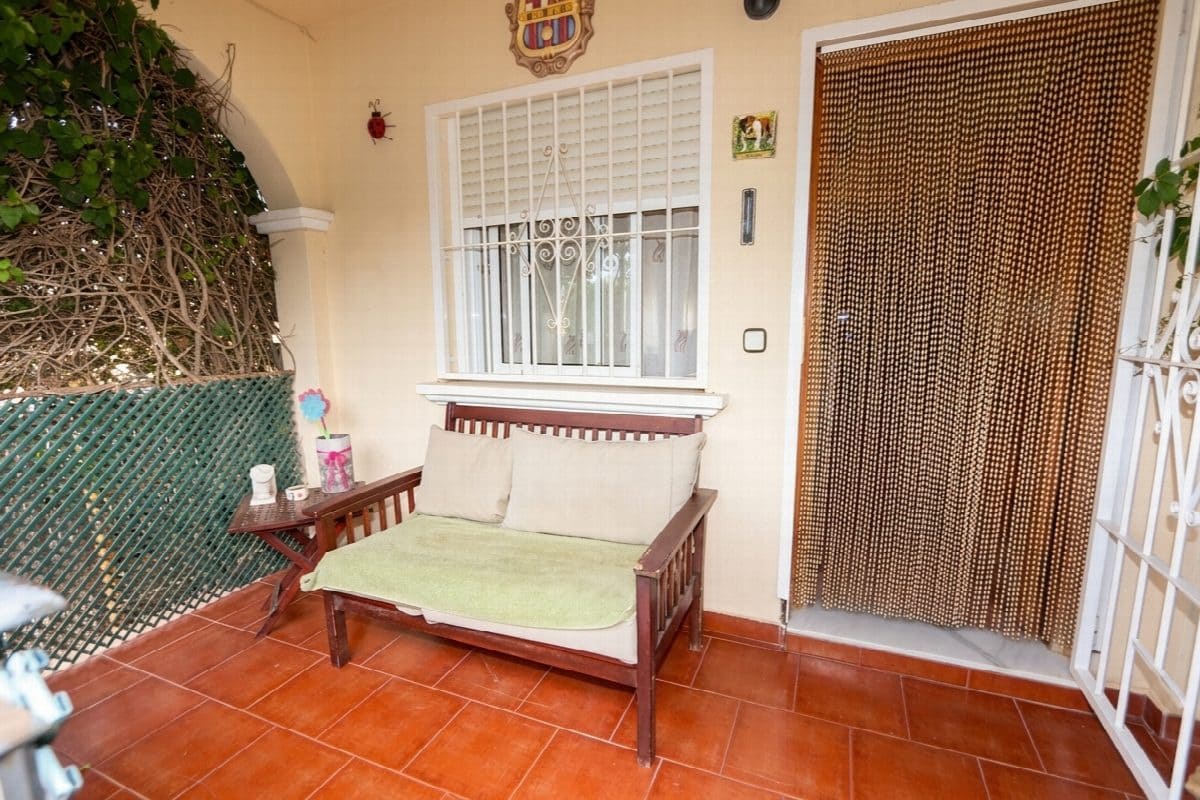 3 bedroom Apartment for sale in Playa Flamenca with pool garage - € 190,000 (Ref: 10140223)