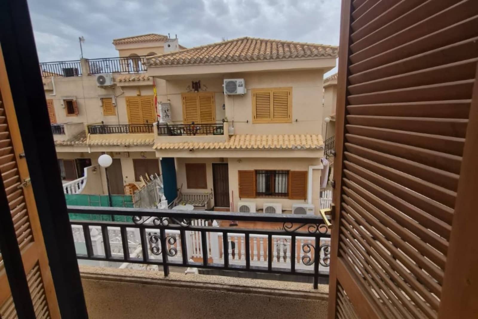 2 soverom Hus til salgs i Playa Flamenca med svømmebasseng garasje - € 215 000 (Ref: 10156053)