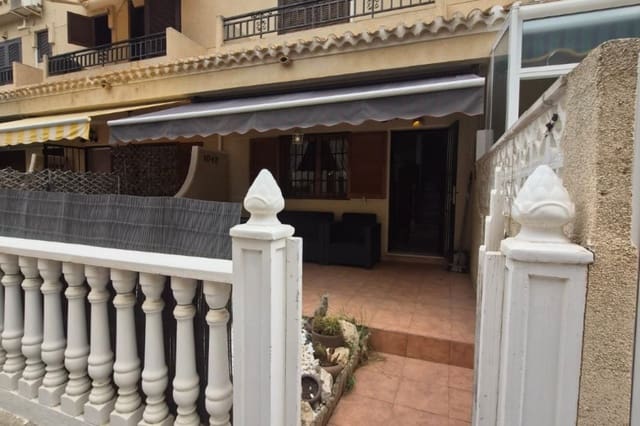 2 soverom Hus til salgs i Playa Flamenca, Orihuela med svømmebasseng garasje - € 215 000 (Ref: 10156053)