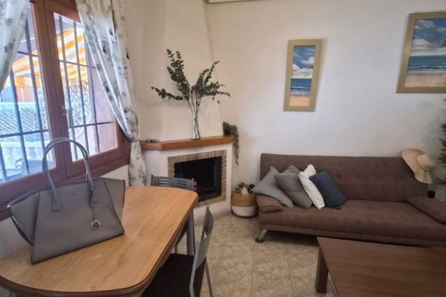 2 soverom Hus til salgs i Playa Flamenca, Orihuela med svømmebasseng garasje - € 215 000 (Ref: 10156053)