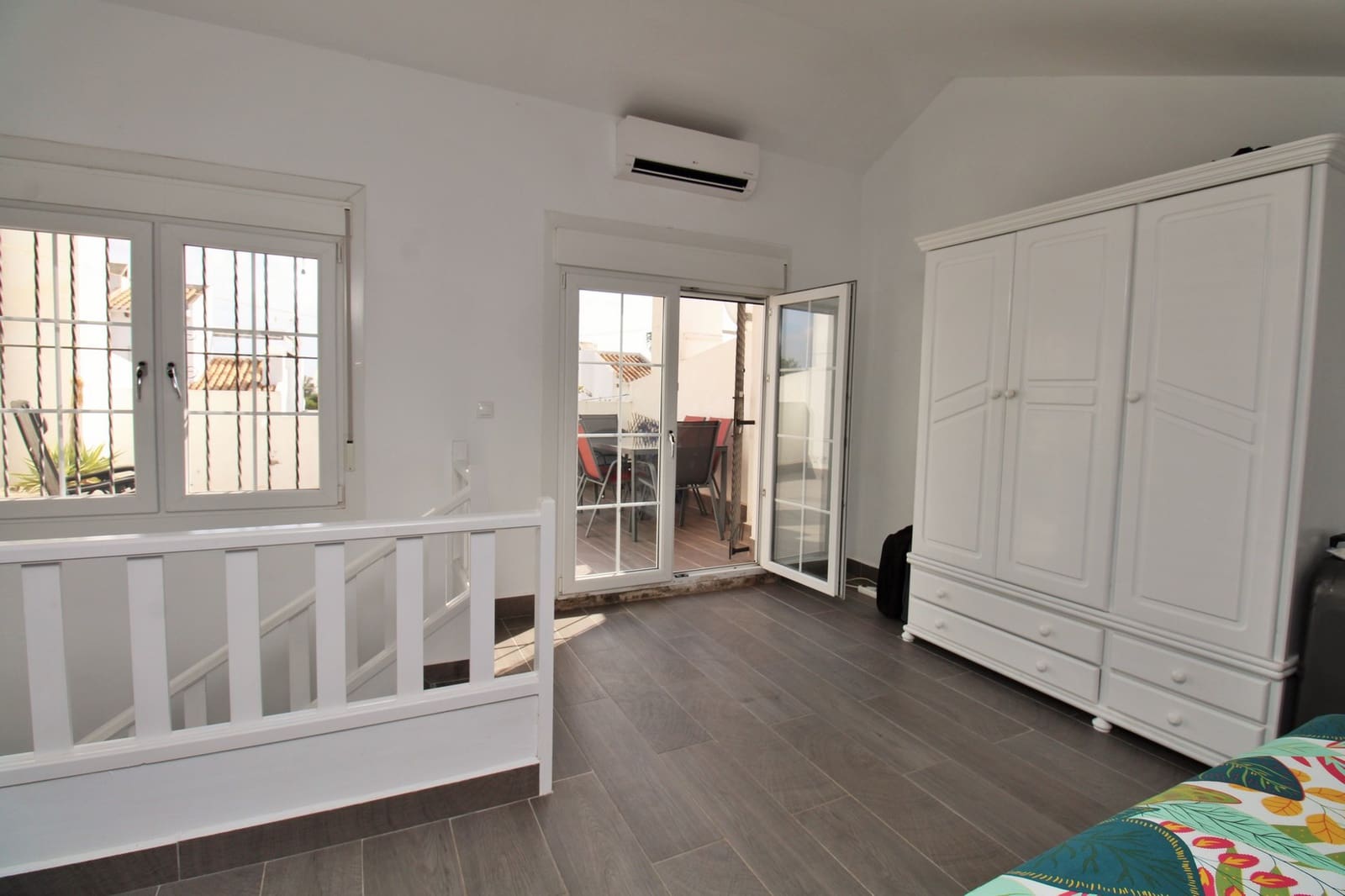 3 bedroom Townhouse for sale in Villamartin with pool - € 289,000 (Ref: 10158372)