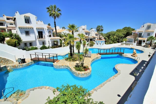 3 soverom Hus til salgs i Villamartin, Orihuela med svømmebasseng - € 289 000 (Ref: 10158372)
