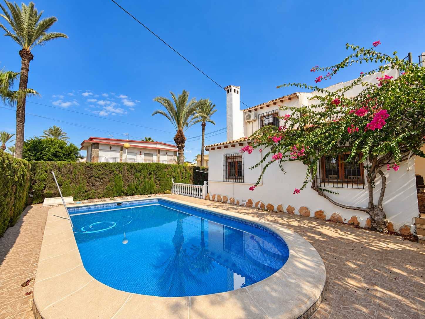 4 soveværelse Villa til salg i Cabo Roig med swimmingpool garage - € 749.950 (Ref: 10158376)