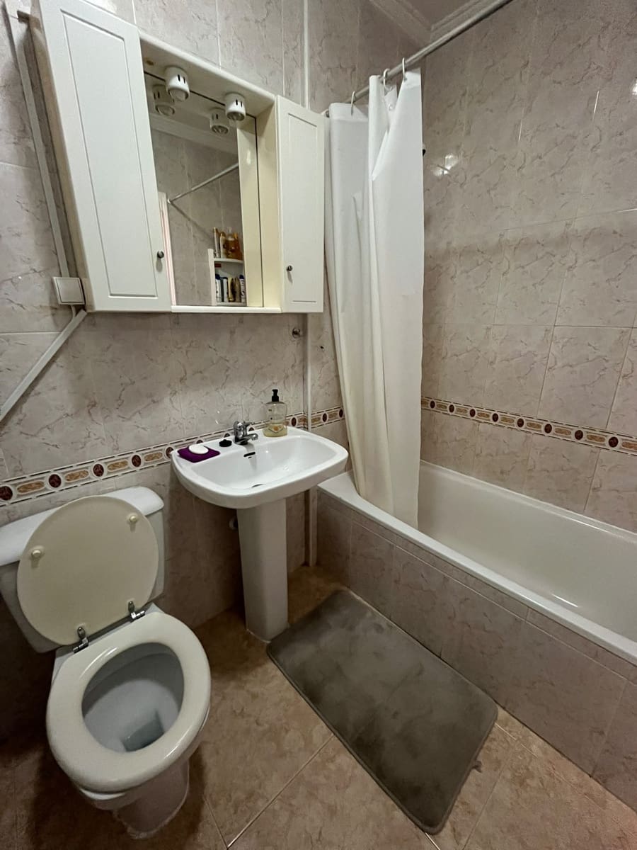 2 soveværelse Lejlighed til salg i Playa Flamenca med swimmingpool - € 129.000 (Ref: 10158379)