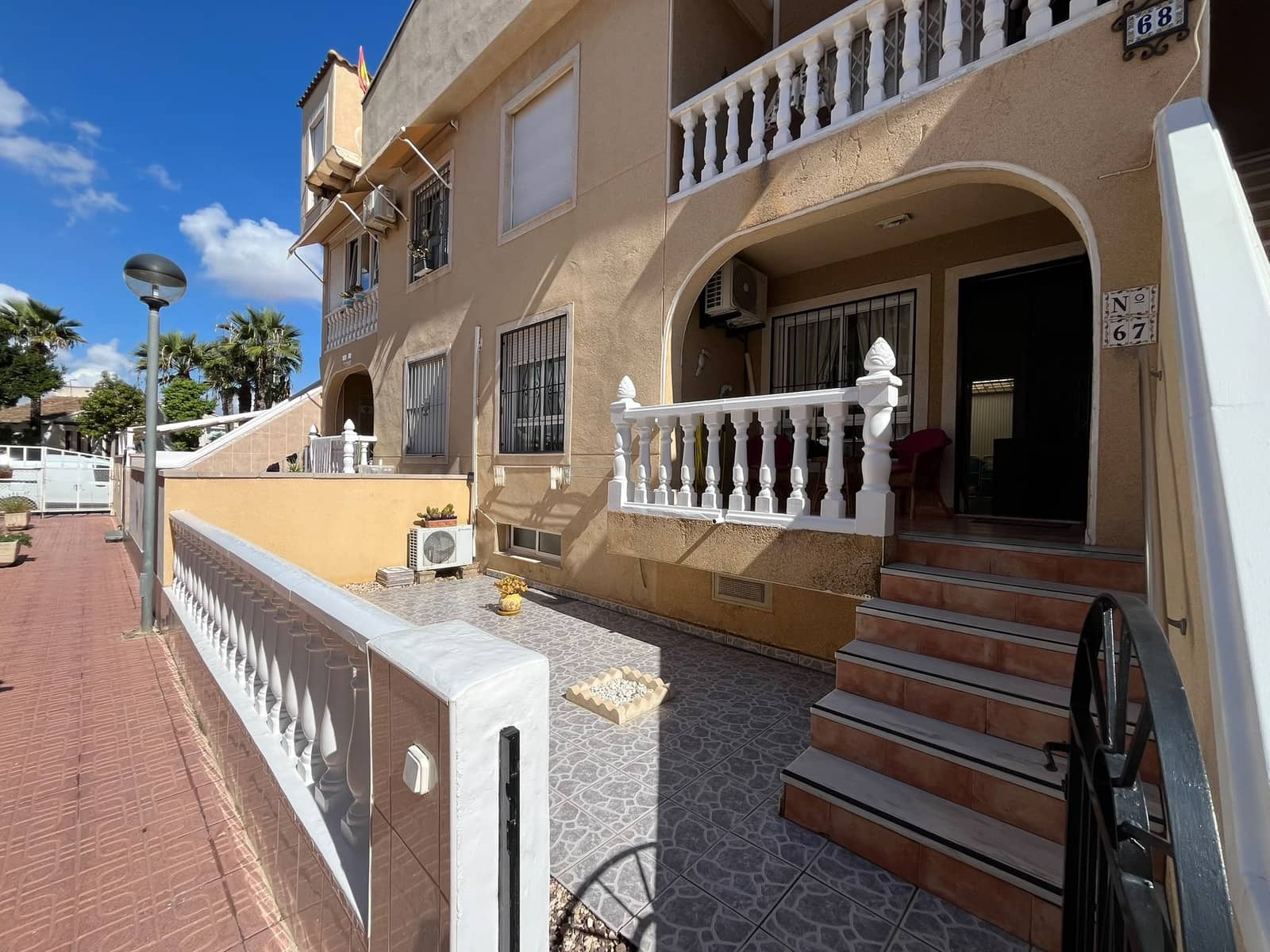 2 soveværelse Lejlighed til salg i Playa Flamenca med swimmingpool - € 129.000 (Ref: 10158379)