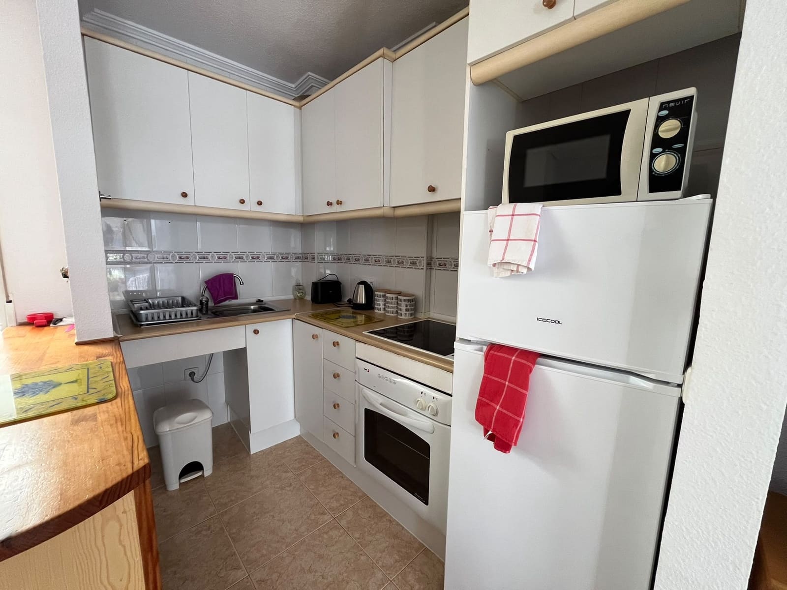 2 soveværelse Lejlighed til salg i Playa Flamenca med swimmingpool - € 129.000 (Ref: 10158379)