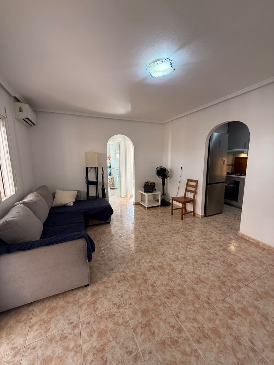 2 bedroom Townhouse for sale in Villamartin with pool garage - € 225,000 (Ref: 10160407)