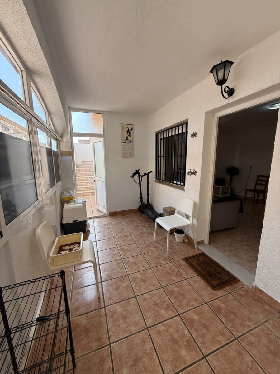 2 bedroom Townhouse for sale in Villamartin with pool garage - € 225,000 (Ref: 10160407)