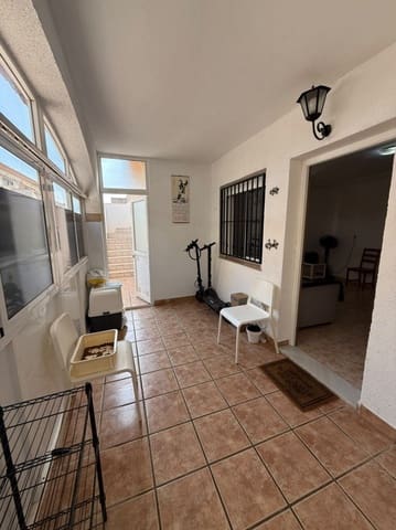 2 soverom Hus til salgs i Villamartin, Orihuela med svømmebasseng garasje - € 225 000 (Ref: 10160407)