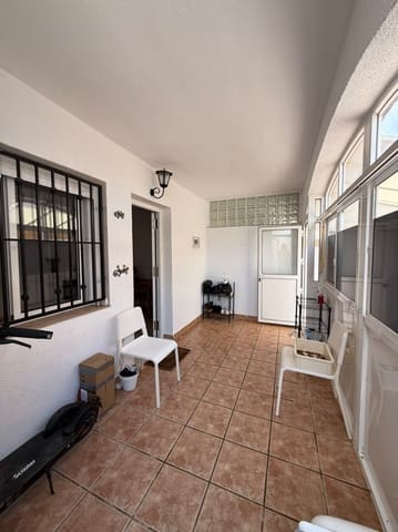 2 soverom Hus til salgs i Villamartin, Orihuela med svømmebasseng garasje - € 225 000 (Ref: 10160407)