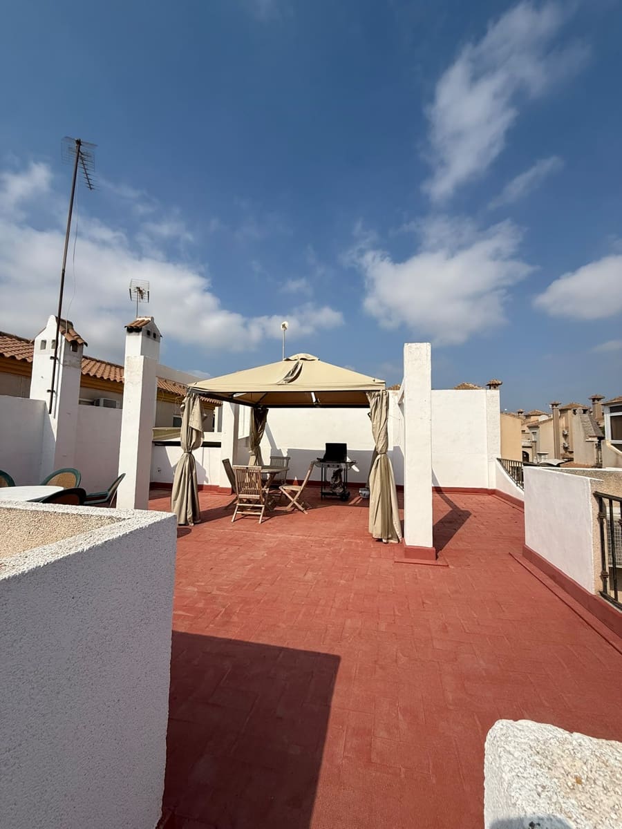 2 bedroom Townhouse for sale in Villamartin with pool garage - € 225,000 (Ref: 10160407)