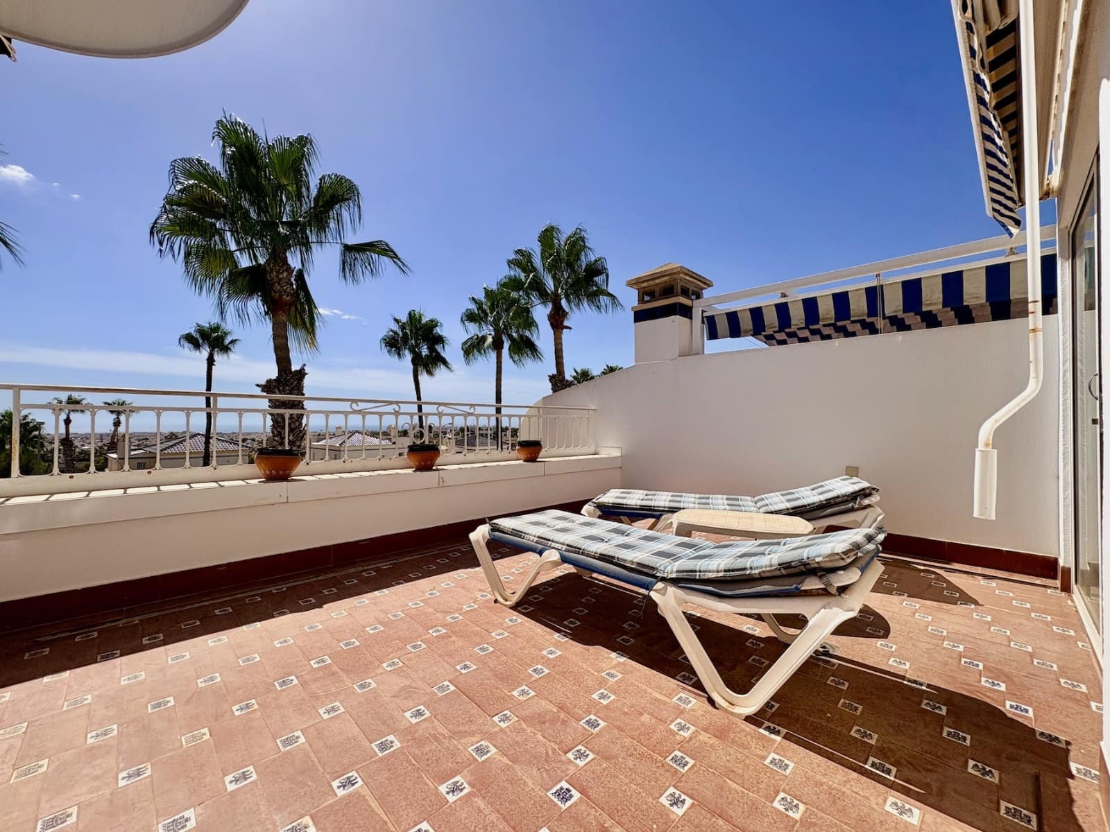 2 bedroom Townhouse for sale in Villamartin with pool - € 290,000 (Ref: 10160408)